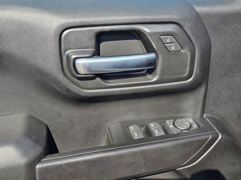 Used 2026 Chevrolet Silverado 1500 Custom AWD/4WD image 17