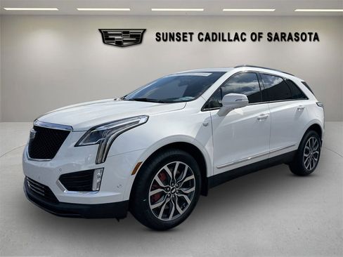 Certified 2022 Cadillac XT5 Sportv w/ Technology Package image 7