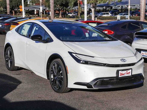 New 2026 Toyota Prius Limited image 3