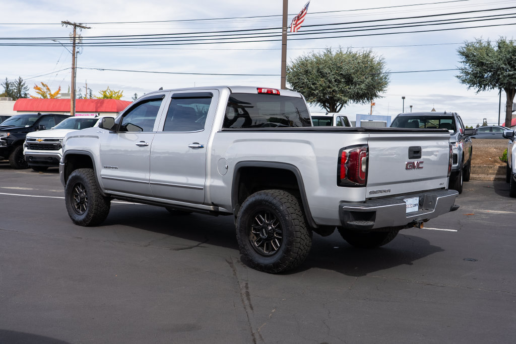 Used 2018 GMC Sierra 1500 SLT w/ SLT Premium Package AWD/4WD image 4