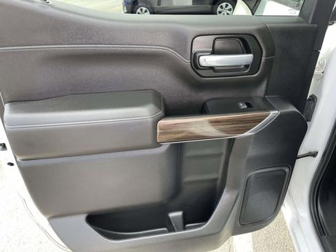 Used 2021 Chevrolet Silverado 1500 RST image 16