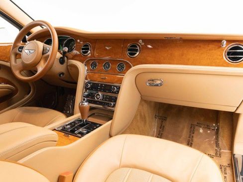 Used 2012 Bentley Mulsanne RWD image 2