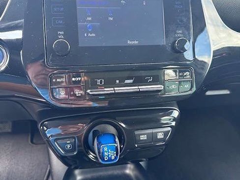 Used 2018 Toyota Prius Two 4dr Hatchback image 11