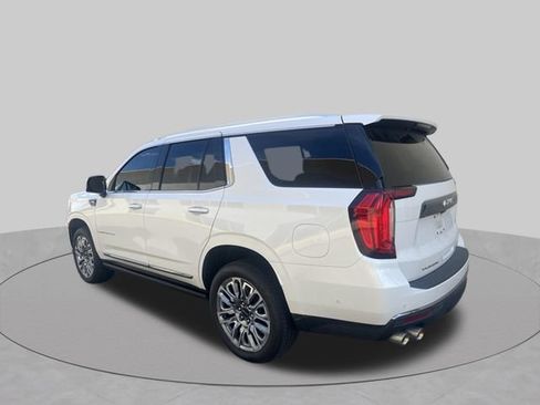 Used 2023 GMC Yukon Denali Ultimate AWD/4WD image 8