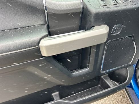 Used 2017 Ford F150 Lariat w/ Equipment Group 502A Luxury image 33