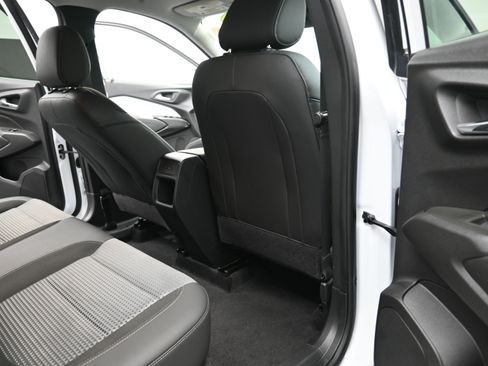 Used 2024 Chevrolet Trax LT w/ Driver Confidence Package image 24