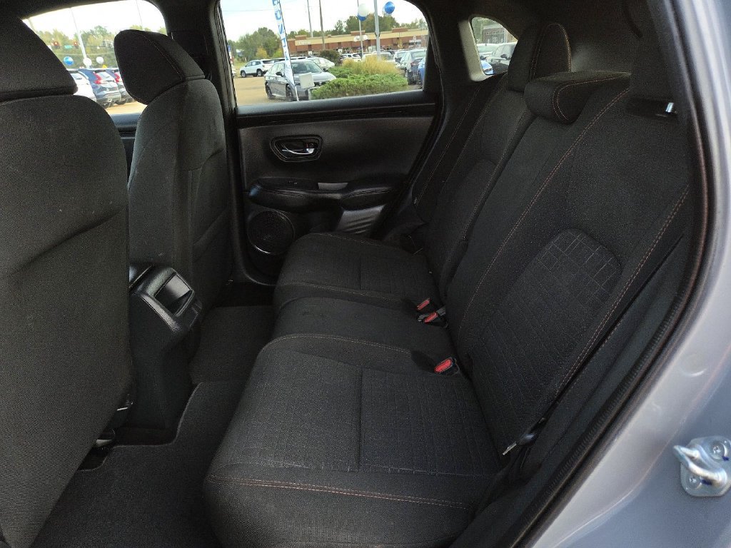 Certified 2025 Honda HR-V Sport image 17