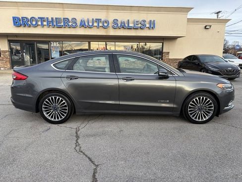 Used 2018 Ford Fusion Titanium image 10