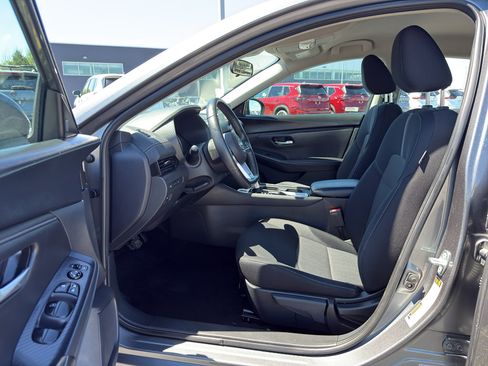 Used 2024 Nissan Sentra SV w/ All-Weather Package FWD image 11