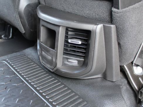 Used 2025 RAM 5500 4x4 Crew Cab image 41