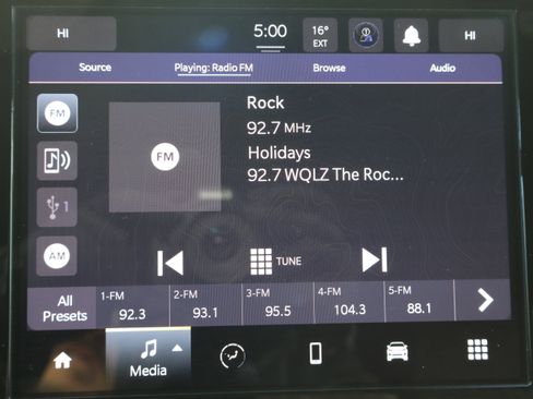 Used 2025 Jeep Grand Cherokee Laredo image 18