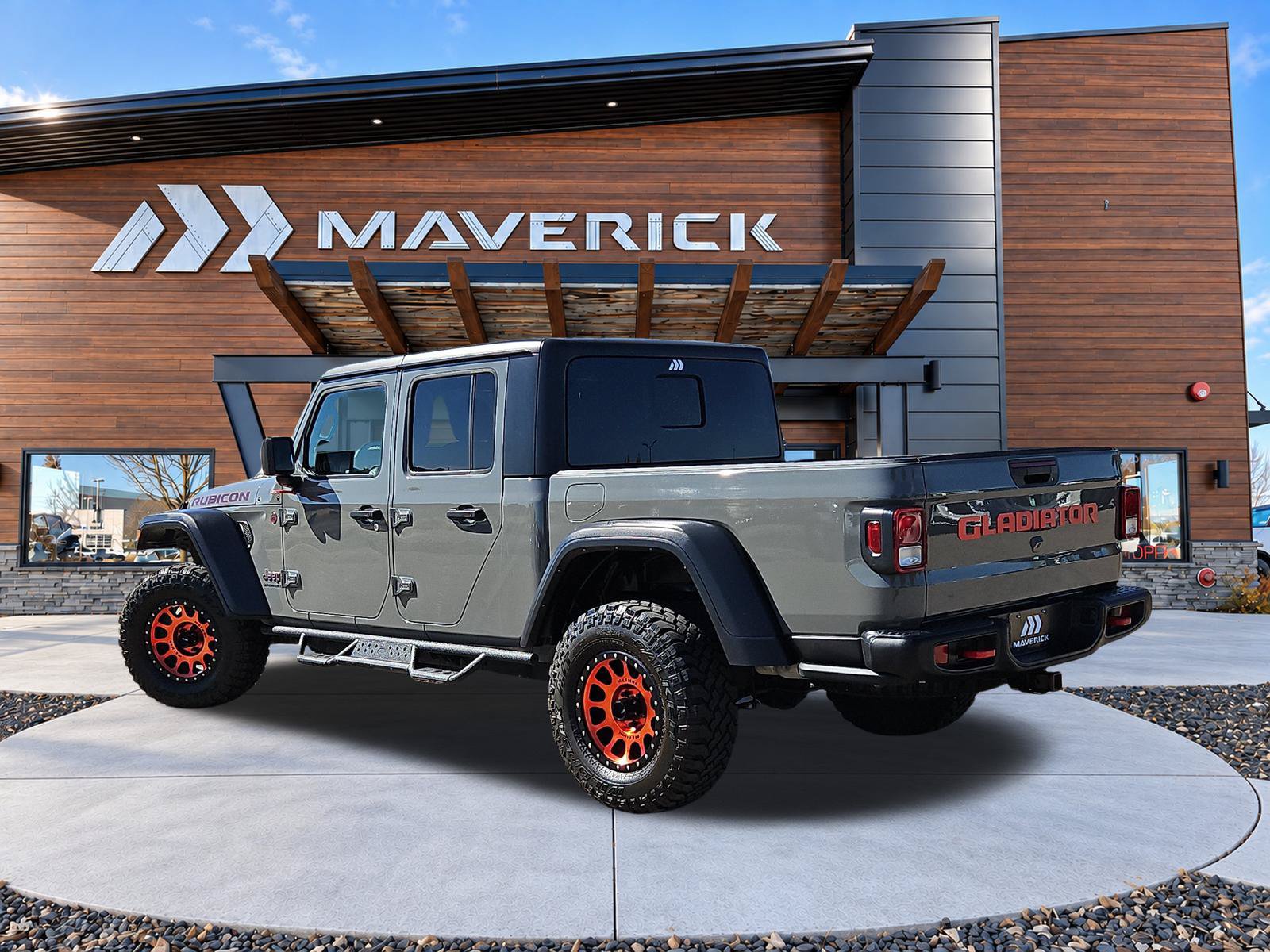 Used 2023 Jeep Gladiator Rubicon w/ Cold Weather Group AWD/4WD image 3
