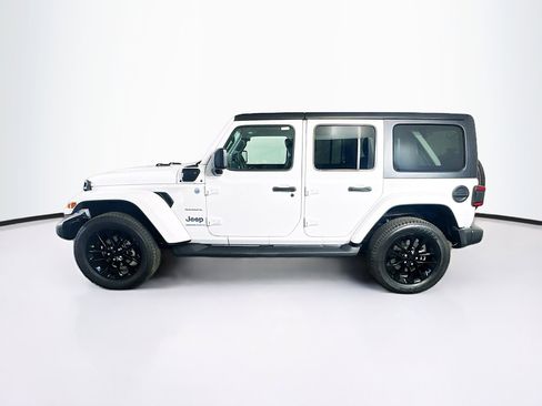 Used 2023 Jeep Wrangler Unlimited Sahara w/ Cold Weather Group AWD/4WD image 4