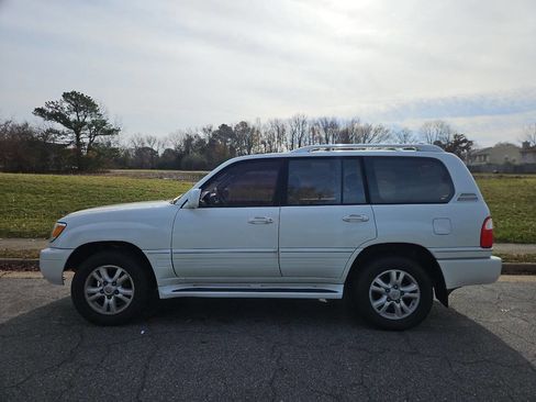 Used 2003 Lexus LX 470 4WD image 2