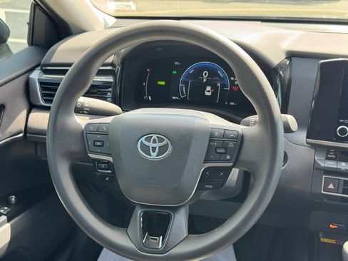 Certified 2025 Toyota Camry LE FWD image 13