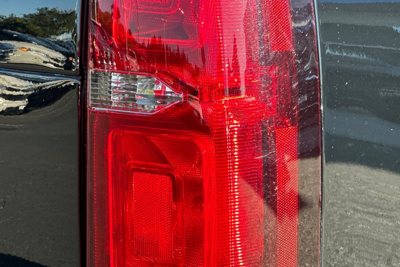 Used 2020 Chevrolet Tahoe Premier AWD/4WD image 48