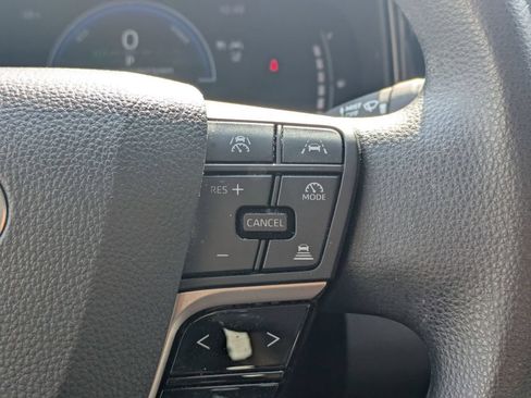 Used 2025 Toyota Camry LE FWD image 24