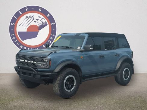 Used 2024 Ford Bronco Badlands AWD/4WD image 2