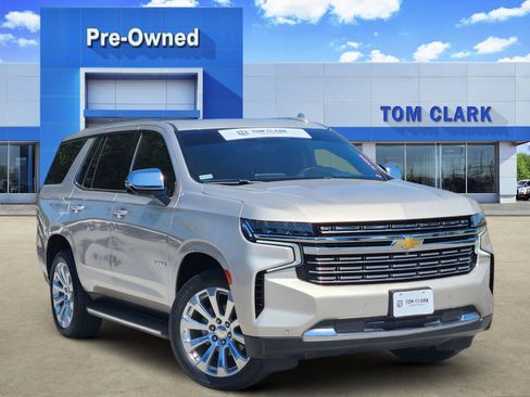 Used 2021 Chevrolet Tahoe Premier w/ Premium Package RWD image 1
