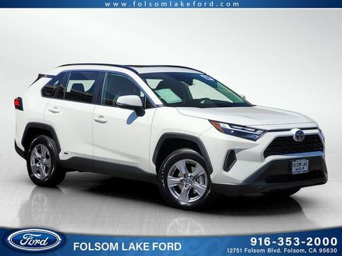 Used 2024 Kia Sportage EX FWD image 1