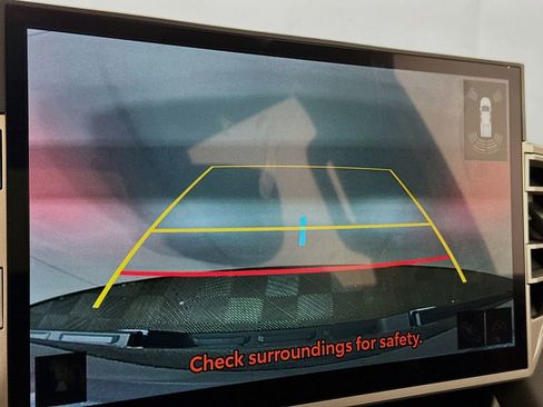 Used 2025 Toyota Tundra Limited image 17