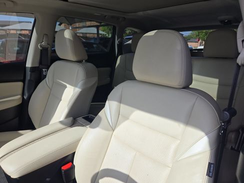 Used 2023 Nissan Murano SL w/ SL Moonroof Package FWD image 9