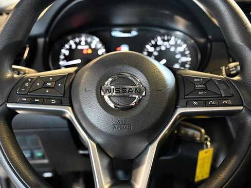 Used 2017 Nissan Rogue S FWD image 26
