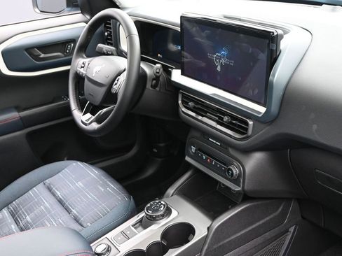 New 2025 Ford Bronco Sport Heritage w/ Convenience Package image 30