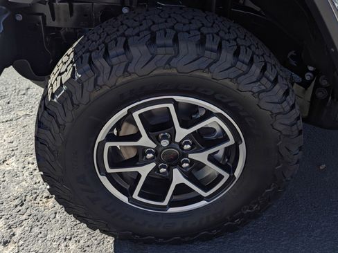 New 2026 Jeep Wrangler Unlimited Rubicon AWD/4WD image 7