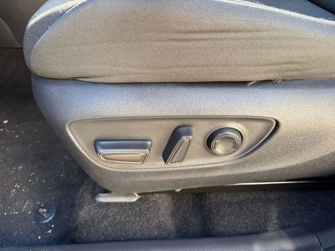 Used 2025 Toyota RAV4 XLE image 23