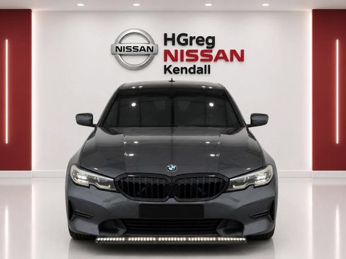 Used 2021 BMW 330i Sedan w/ Convenience Package RWD image 5