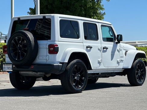 Certified 2024 Jeep Wrangler Unlimited Sahara AWD/4WD image 4
