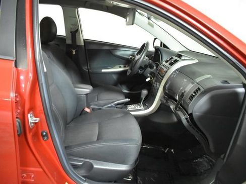 Used 2012 Toyota Corolla S FWD image 25