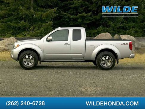 Used 2011 Nissan Frontier SV w/ SV Premium Utility Pkg image 1