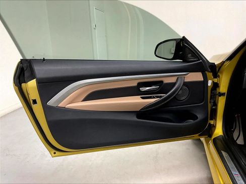 Used 2016 BMW M4 Coupe RWD image 16