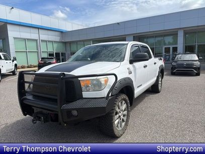 Used 2012 Toyota Tundra 4x4 CrewMax w/ SR5 Pkg