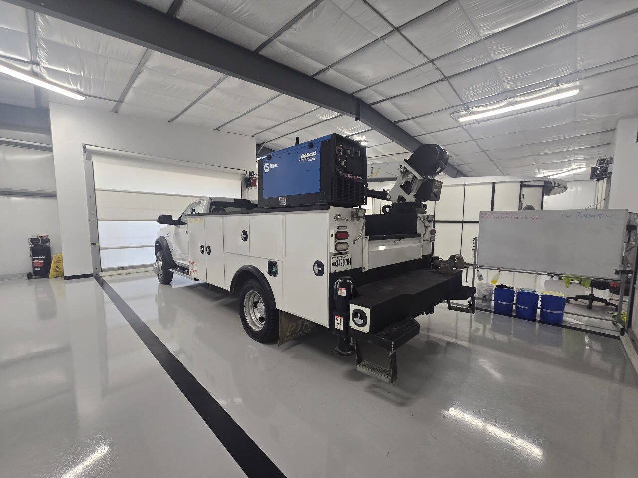 Used 2022 RAM 5500 Tradesman AWD/4WD image 8