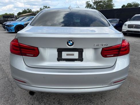 Used 2017 BMW 320i Sedan RWD image 6