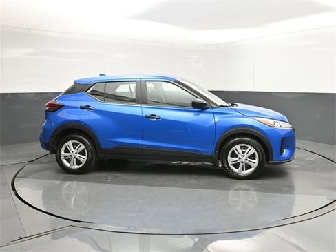 New 2025 Nissan Kicks Play S image 26