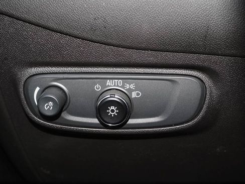 Certified 2023 Chevrolet Equinox LS FWD image 27