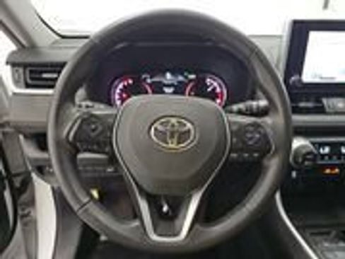 Used 2023 Toyota RAV4 XLE Premium FWD image 8