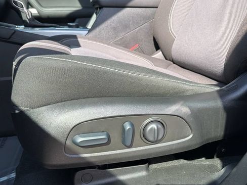 Used 2025 Chevrolet Blazer LT AWD/4WD image 11