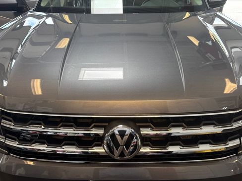 Used 2019 Volkswagen Atlas SEL R-Line AWD/4WD image 13