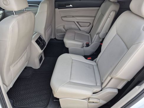 Used 2020 Volkswagen Atlas SEL FWD image 18