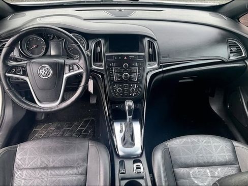 Used 2018 Buick Cascada Premium image 7