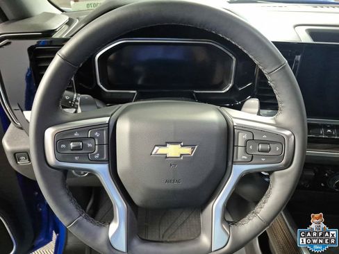 Used 2026 Chevrolet Silverado 1500 LT AWD/4WD image 11