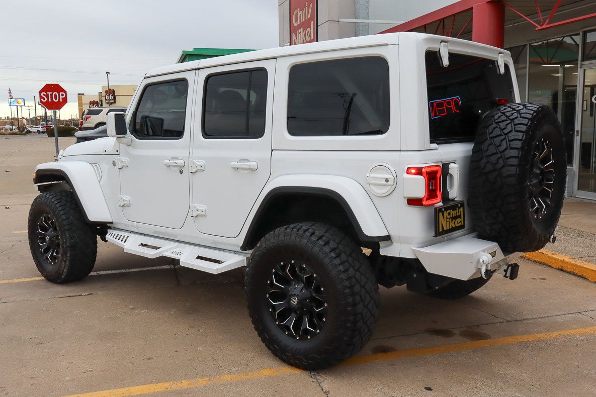 Used 2021 Jeep Wrangler Unlimited Sahara AWD/4WD image 6