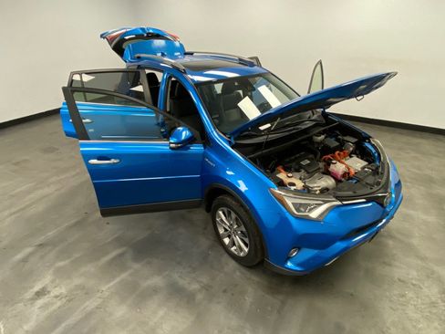 Used 2017 Toyota RAV4 Limited w/ Advanced Technology Package image 53