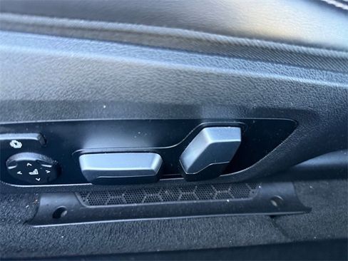 Used 2022 BMW M850i xDrive Coupe w/ Driving Assistance Package image 12