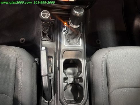 Used 2021 Jeep Gladiator Sport AWD/4WD image 27